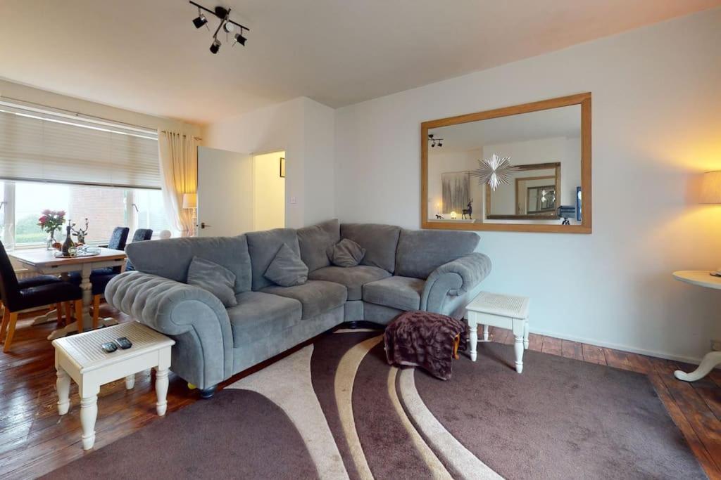 Spacious One Bedroom Flat West Hoathley Buitenkant foto